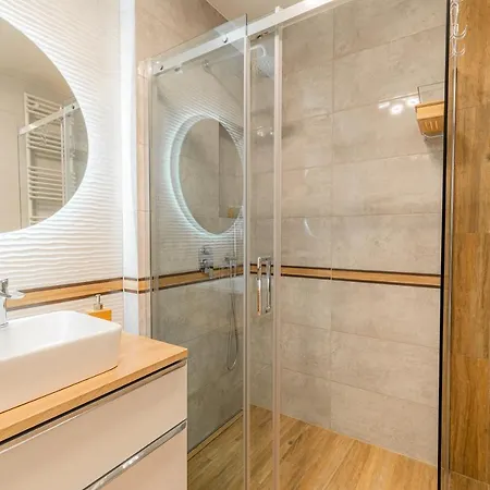 Horyzont Apartamenty-anton-piekny Blisko Centrum, Dwie Sypialnie, Prywatny Garaz